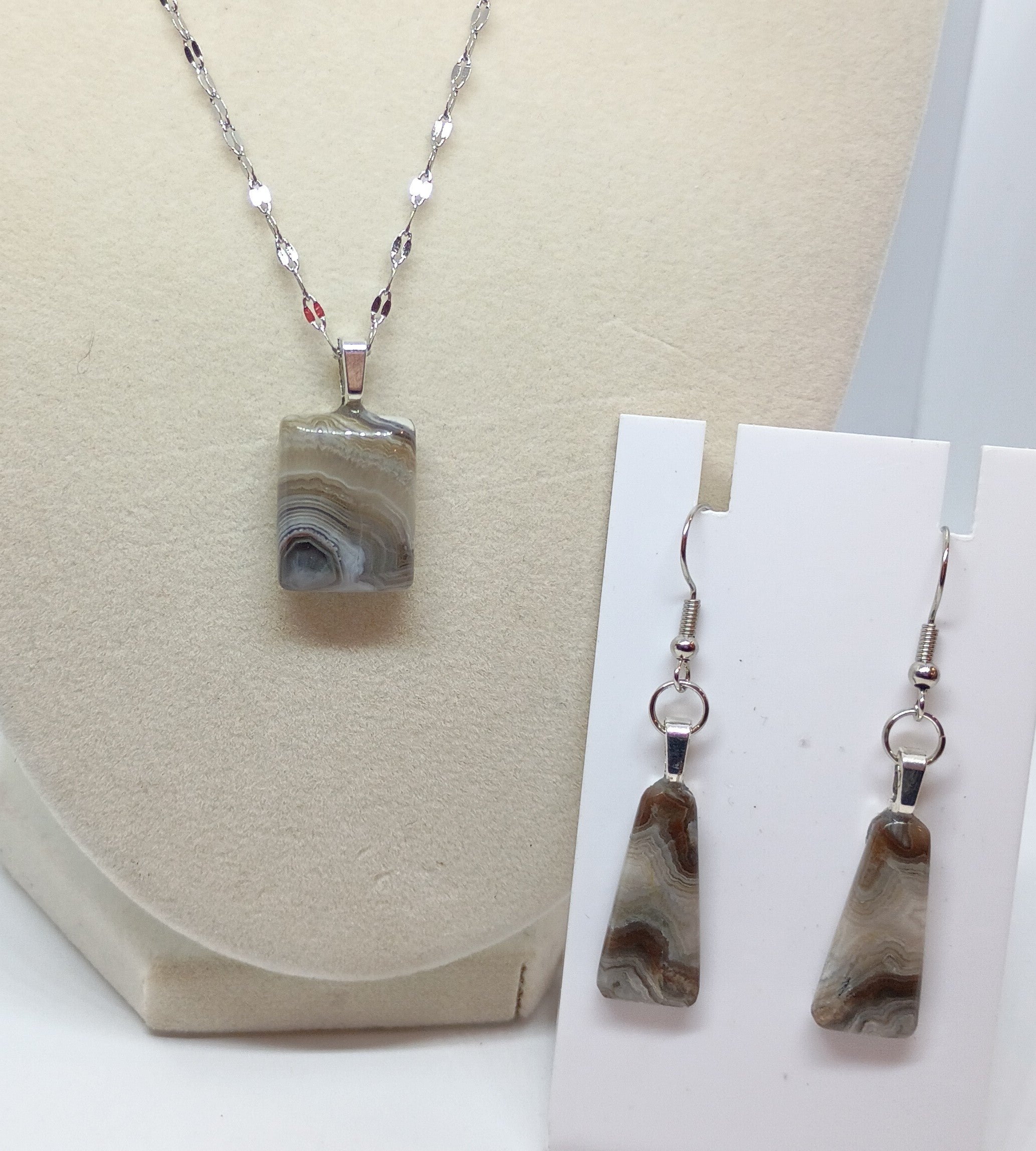 Brown Waves Agate Set