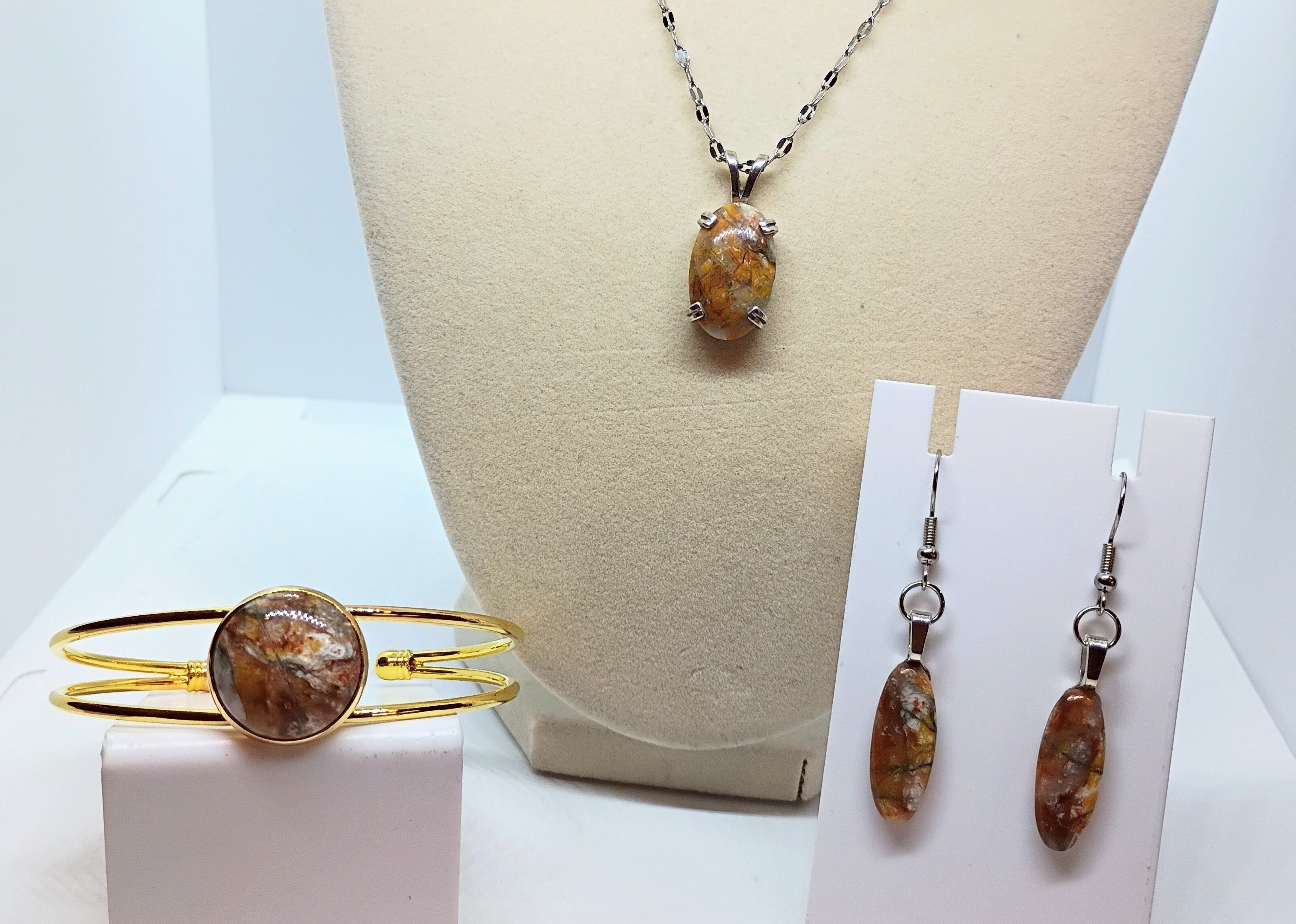 Gold & Gray Stone Set