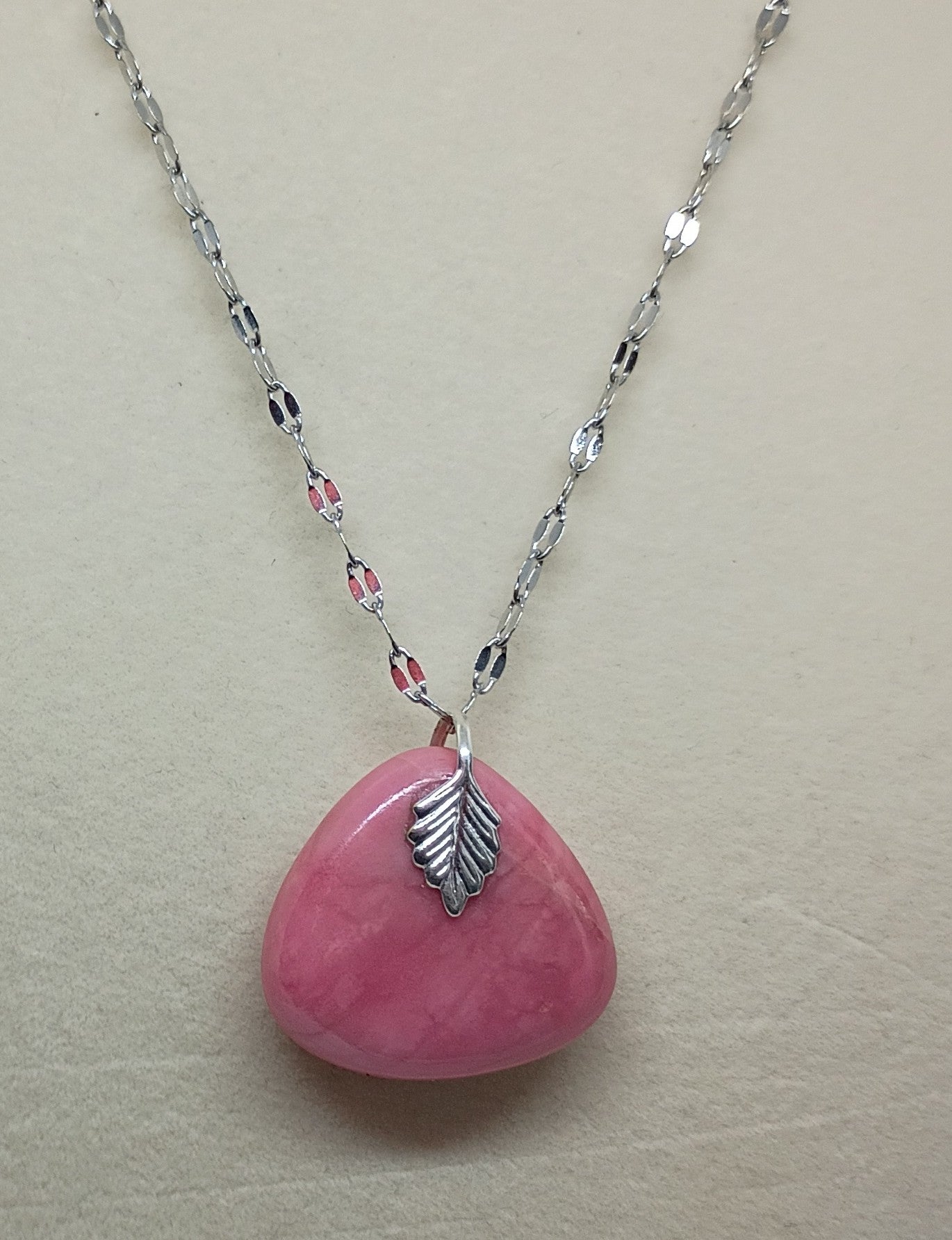 Rose Triangle pendant with chain